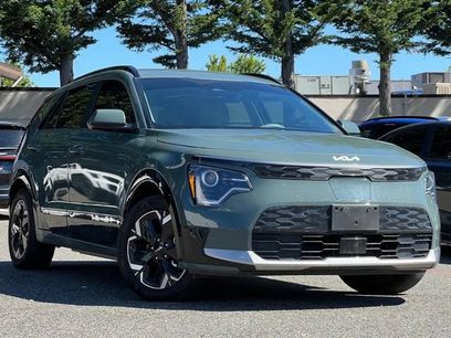 Used 2023 Kia Niro Wind w/ Wind Preserve Package