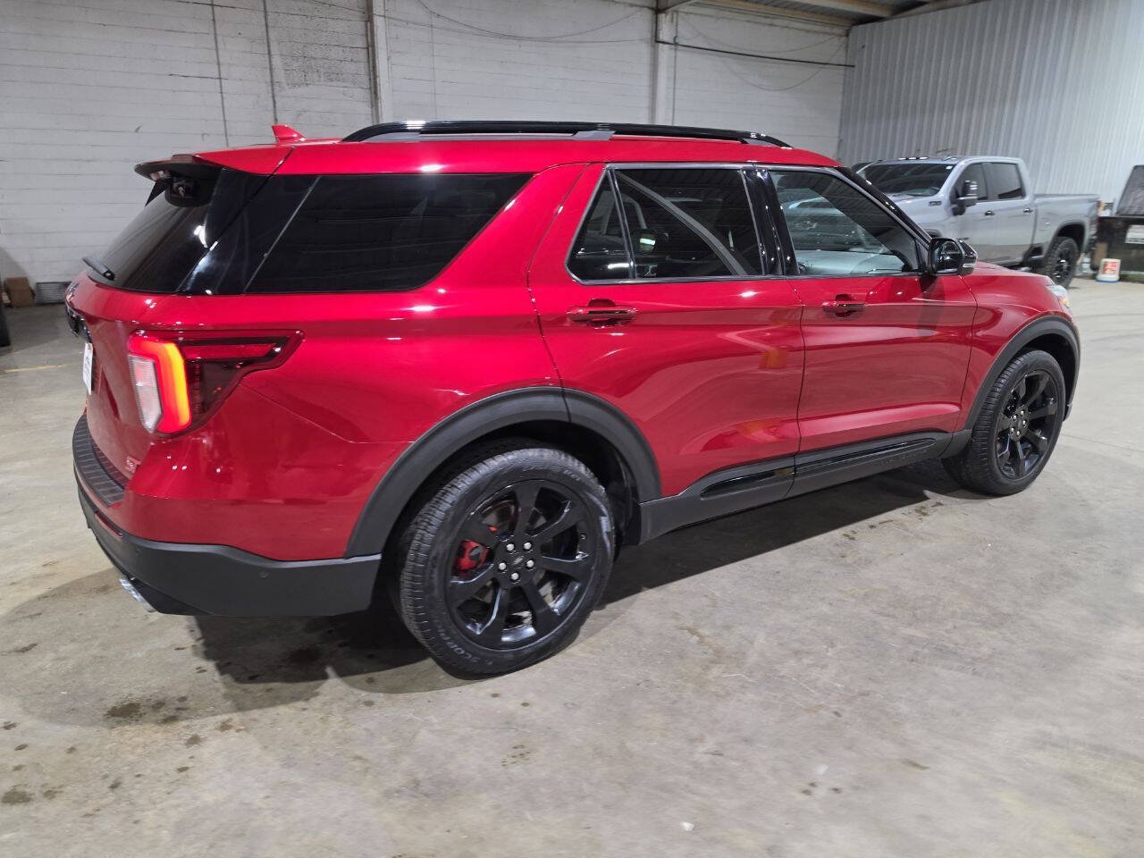 Used 2020 Ford Explorer ST w/ ST Street Pack AWD/4WD image 12