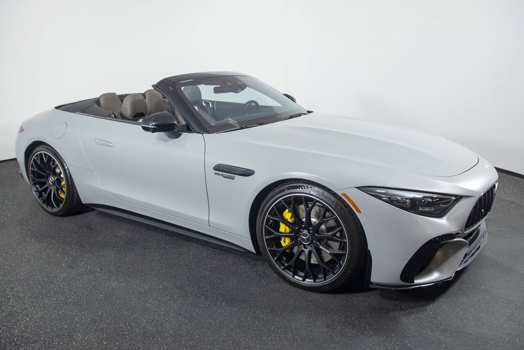 Used 2022 Mercedes-Benz SL 63 AMG 4MATIC image 25