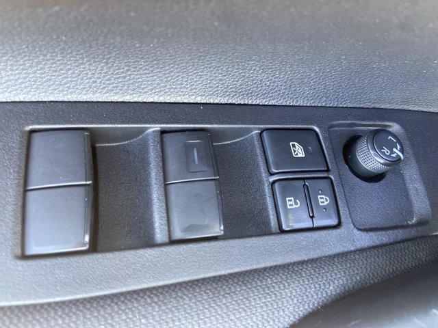 Used 2025 Toyota Corolla LE FWD image 38