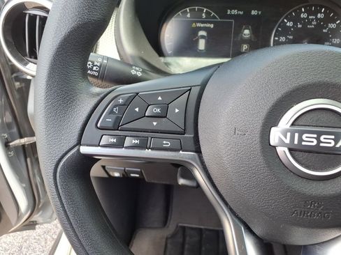 Used 2023 Nissan Kicks SV FWD image 33