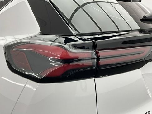 Used 2022 Chevrolet Bolt EUV Premier w/ Sun & Sound Package image 25