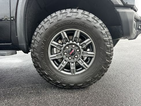 Used 2024 GMC Sierra 1500 AT4X AWD/4WD image 13