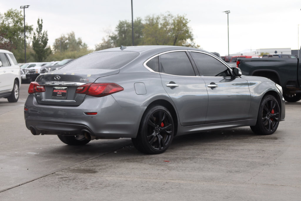 Used 2016 INFINITI Q70 3.7 w/ Sport Package AWD/4WD image 6