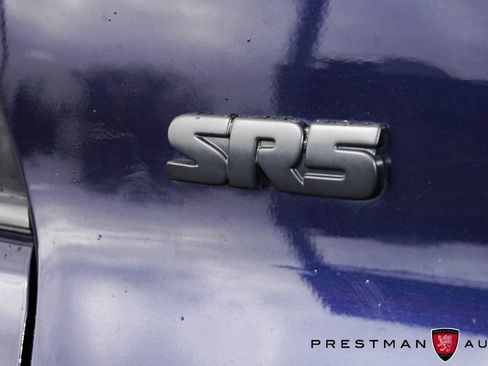 Used 2019 Toyota 4Runner SR5 Premium image 12