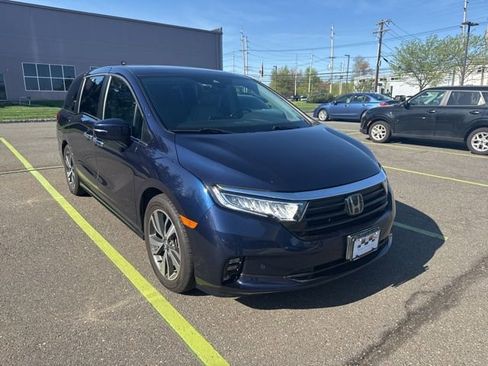 Used 2022 Honda Odyssey Touring image 1