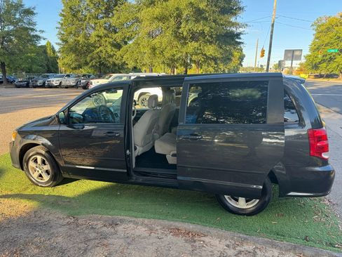 Used 2011 Dodge Grand Caravan Mainstreet w/ PWR Convenience Group image 10