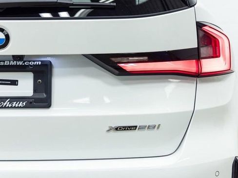 Certified 2025 BMW X1 xDrive28i AWD/4WD image 10