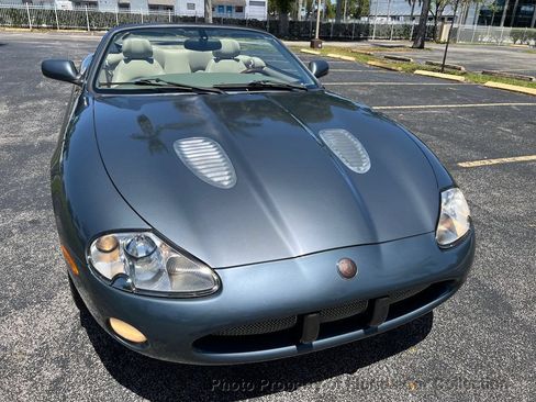 Used 2001 Jaguar XKR Convertible RWD image 15