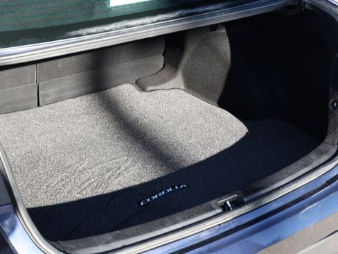 Used 2020 Toyota Corolla LE image 28