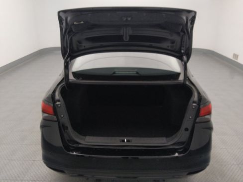 Used 2025 Nissan Versa S w/ Trunk Package FWD image 29
