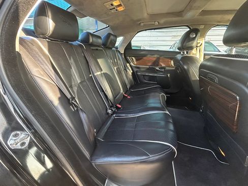 Used 2011 Jaguar XJ L RWD image 17