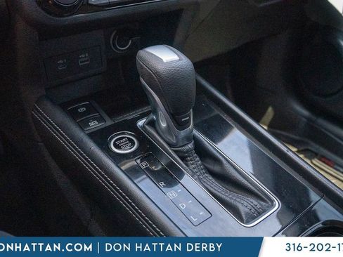 Used 2023 Nissan Kicks SR w/ SR Premium Package FWD image 10