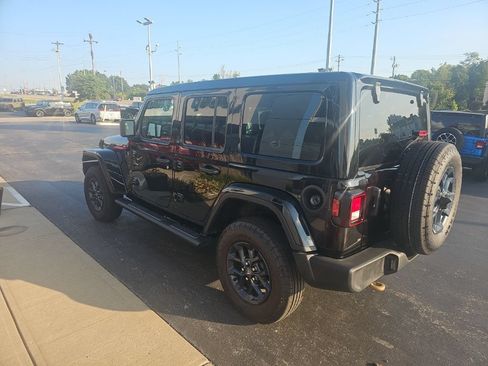 Used 2026 Jeep Wrangler Unlimited Sport AWD/4WD image 6