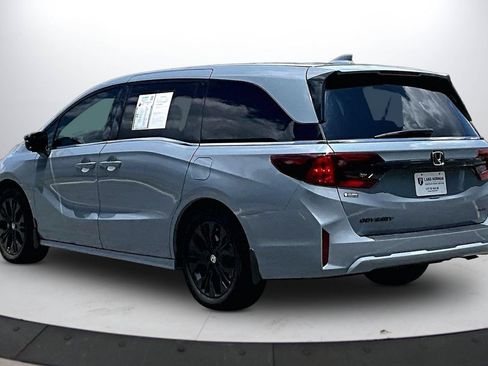 Used 2026 Honda Odyssey Sport-L image 7