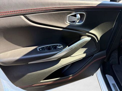 Used 2021 Aston Martin DBX AWD/4WD image 14