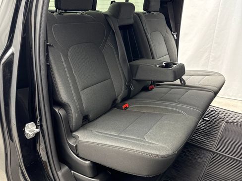 Used 2023 RAM 1500 Big Horn AWD/4WD image 32