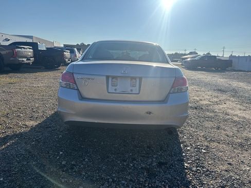 Used 2010 Honda Accord LX image 4
