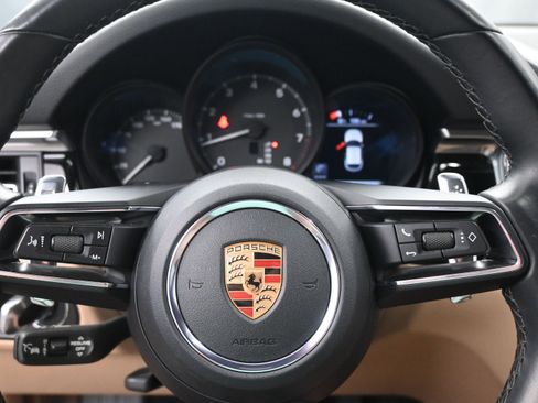 Used 2022 Porsche Macan image 21