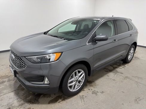 Used 2024 Ford Edge SEL w/ Convenience Package image 7