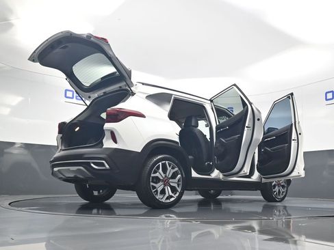 Certified 2021 Kia Seltos SX AWD/4WD image 61