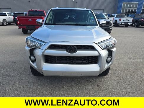 Used 2017 Toyota 4Runner SR5 AWD/4WD image 2
