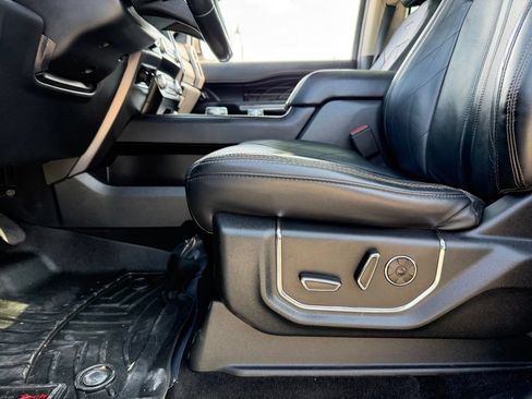 Used 2019 Ford Expedition Max Platinum AWD/4WD image 37