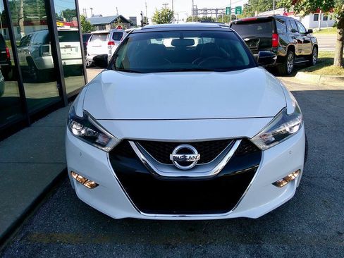Used 2017 Nissan Maxima 3.5 SL FWD image 3
