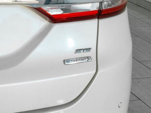 Used 2018 Ford Fusion SE w/ Equipment Group 201A FWD image 45