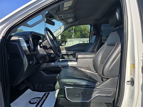 Used 2023 Ford F250 Lariat w/ FX4 Off-Road Package image 9