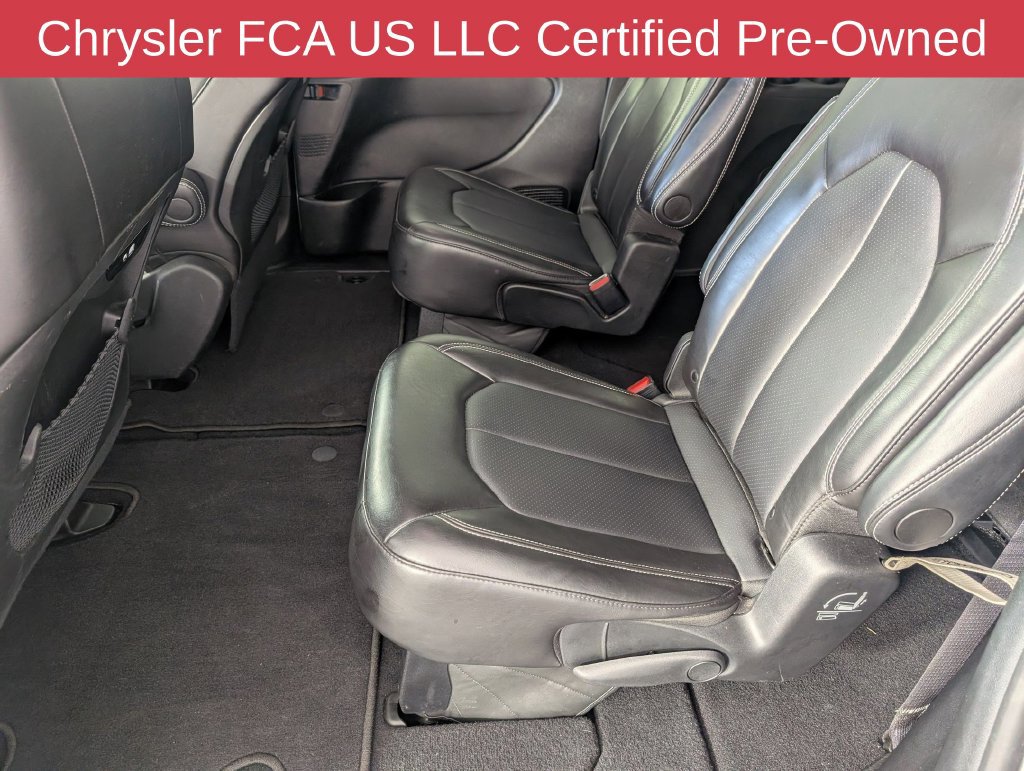 Used 2025 Chrysler Pacifica Select FWD image 28