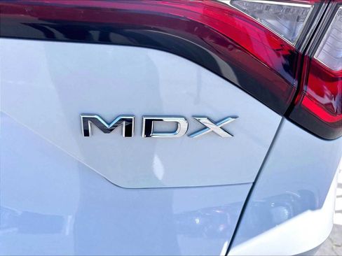 Used 2023 Acura MDX SH-AWD w/ Advance Package image 11