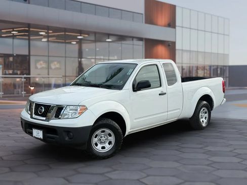 Used 2017 Nissan Frontier S RWD image 2