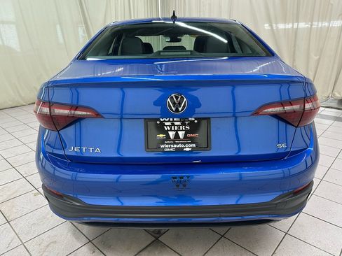 Used 2023 Volkswagen Jetta SE image 6