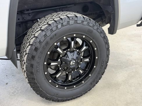 Used 2019 GMC Sierra 2500 SLT w/ Duramax Plus Package image 19