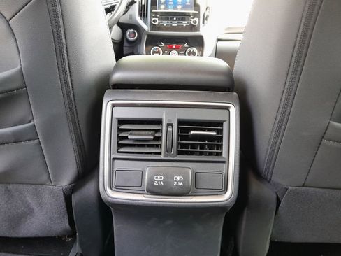 Used 2023 Subaru Forester Premium AWD/4WD image 31