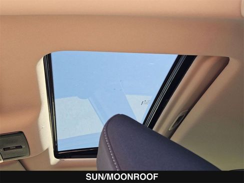 New 2025 Nissan Altima 2.5 SV image 29