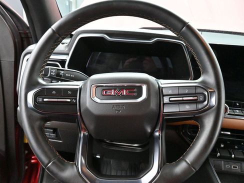Used 2024 GMC Canyon AT4 w/ Canyon Safety Plus Package AWD/4WD image 16