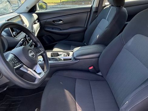 Used 2024 Nissan Sentra SV FWD image 17