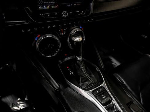 Used 2019 Chevrolet Camaro SS RWD image 23