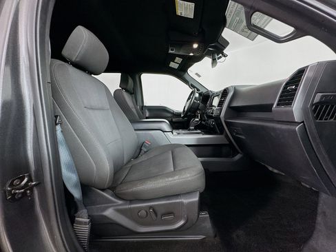 Used 2019 Ford F150 XLT w/ Equipment Group 302A Luxury AWD/4WD image 28
