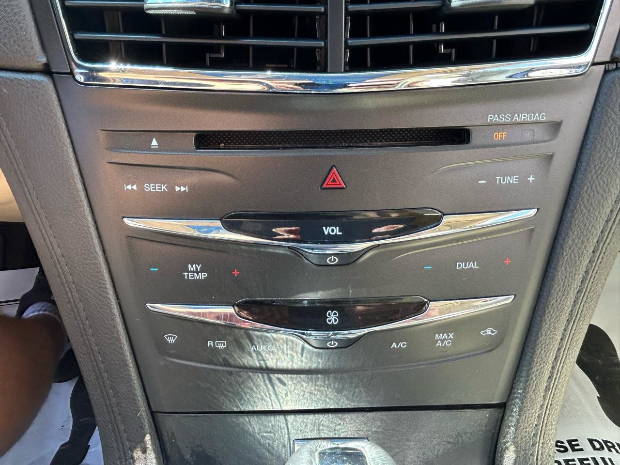 Used 2014 Lincoln MKT AWD w/ Equipment Group 201A image 27
