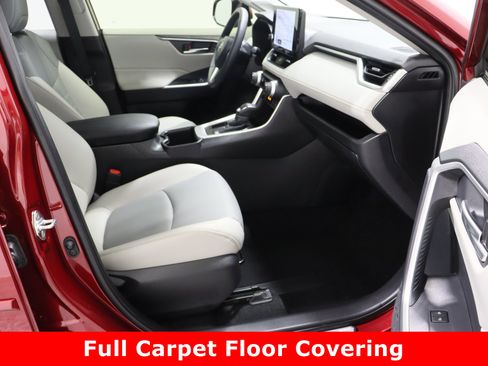 Used 2023 Toyota RAV4 XLE Premium image 40