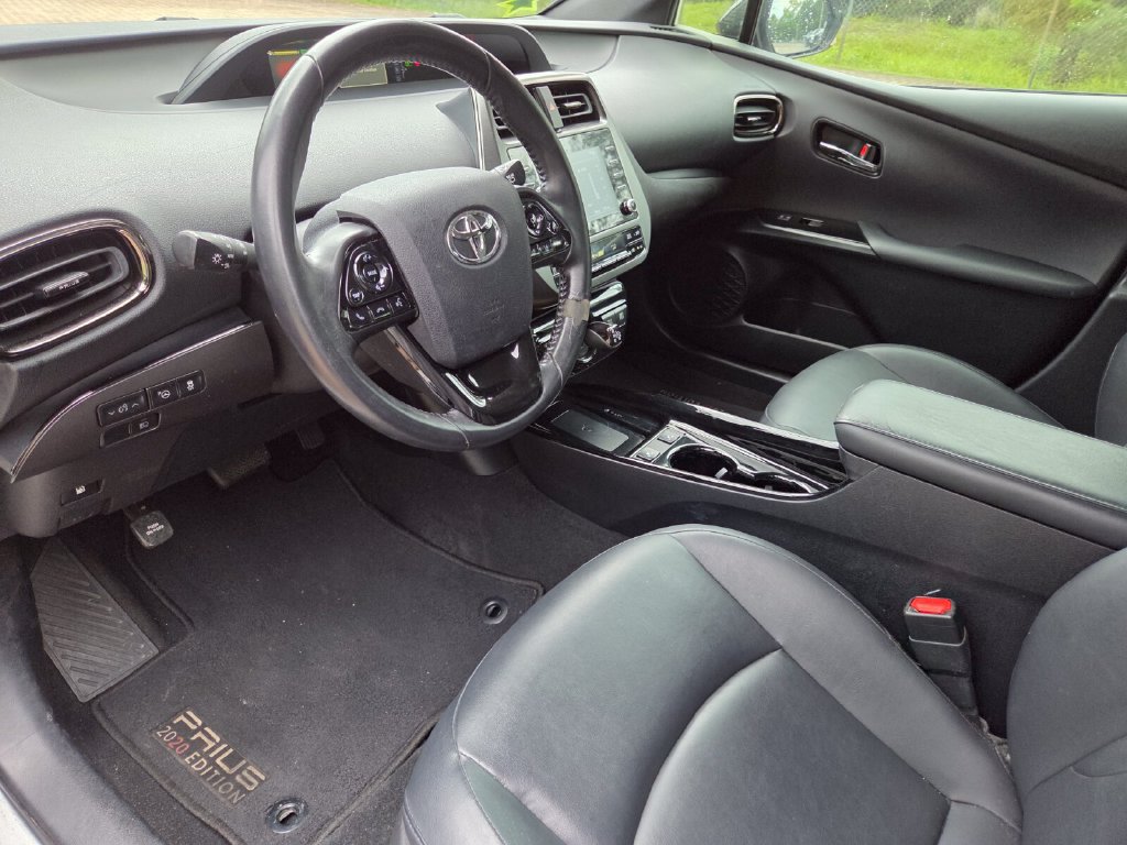 Used 2021 Toyota Prius FWD image 25