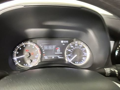 Used 2023 Toyota Highlander L FWD image 17