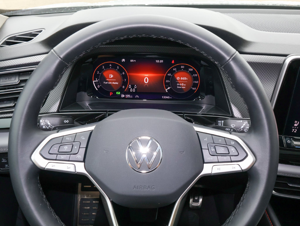 Used 2025 Volkswagen Atlas Peak Edition SE AWD/4WD image 24