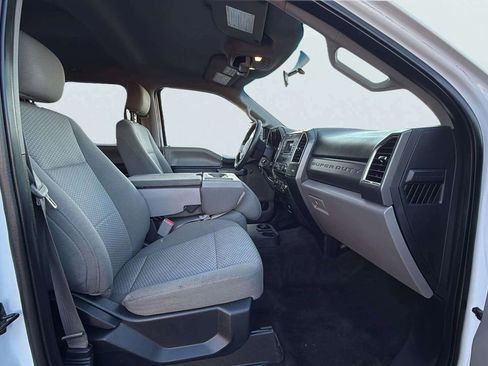 Used 2017 Ford F250 XLT image 13