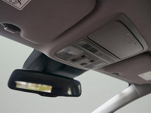 Used 2022 Honda CR-V Touring image 30