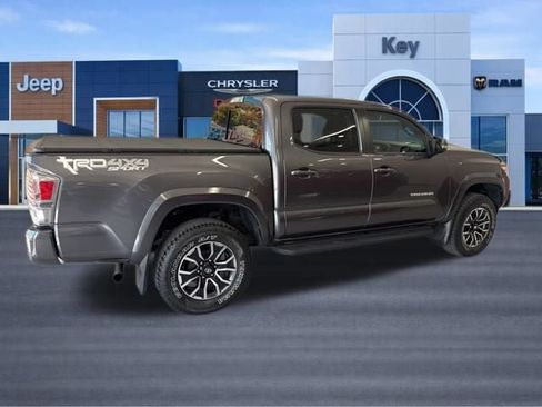 Used 2023 Toyota Tacoma TRD Sport w/ Technology Package AWD/4WD image 8