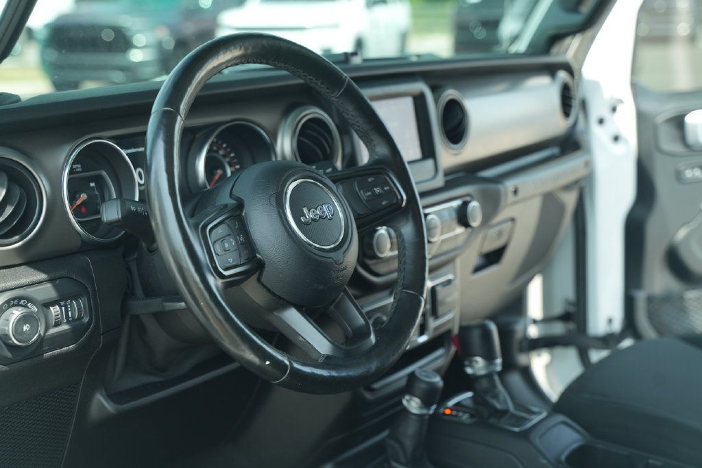 Used 2021 Jeep Wrangler Unlimited Sport AWD/4WD image 29